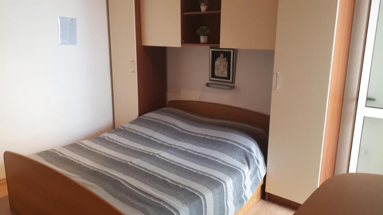 Apartmani Leko Mirjana Baska Voda Ngoại thất bức ảnh