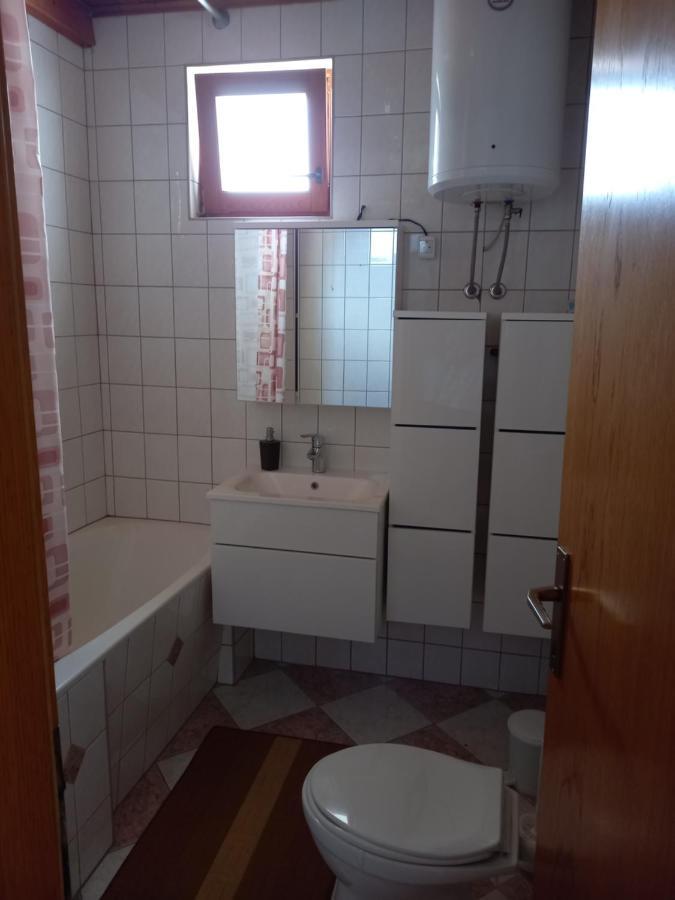 Apartmani Leko Mirjana Baska Voda Ngoại thất bức ảnh