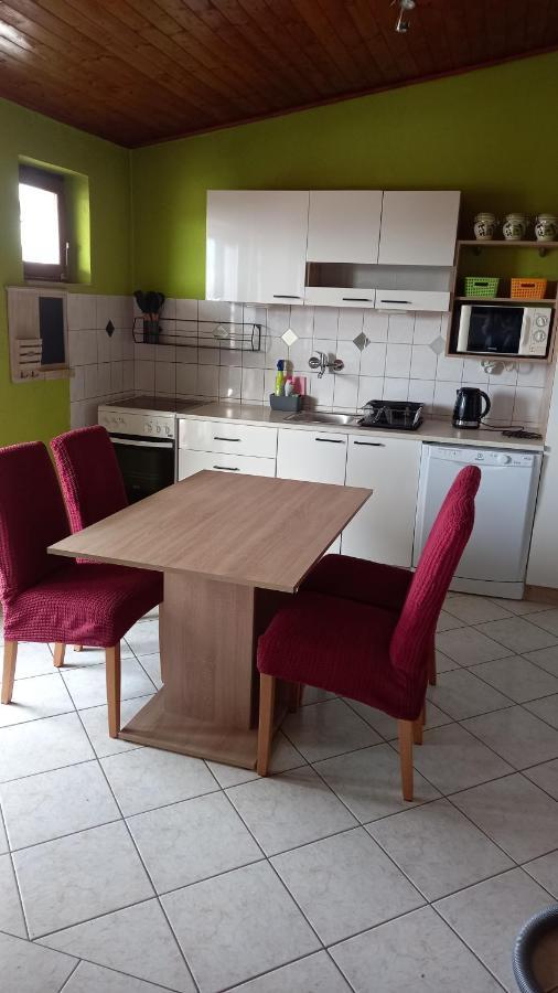 Apartmani Leko Mirjana Baska Voda Ngoại thất bức ảnh
