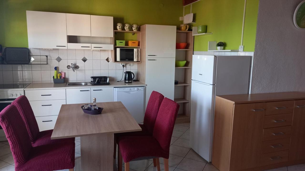 Apartmani Leko Mirjana Baska Voda Ngoại thất bức ảnh